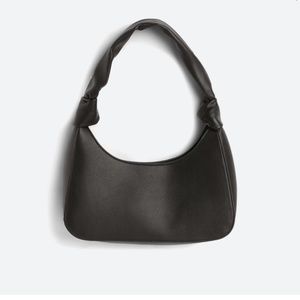 Fiora Shoulder Bag